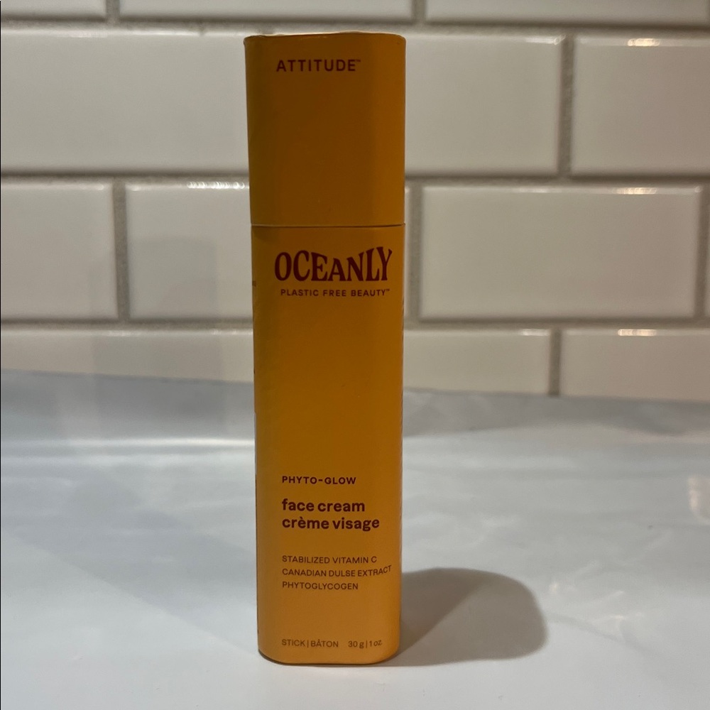 ATTITUDE OCEANLY - PHYTO-GLOW Radiance Solid Face Cream with Vitamin